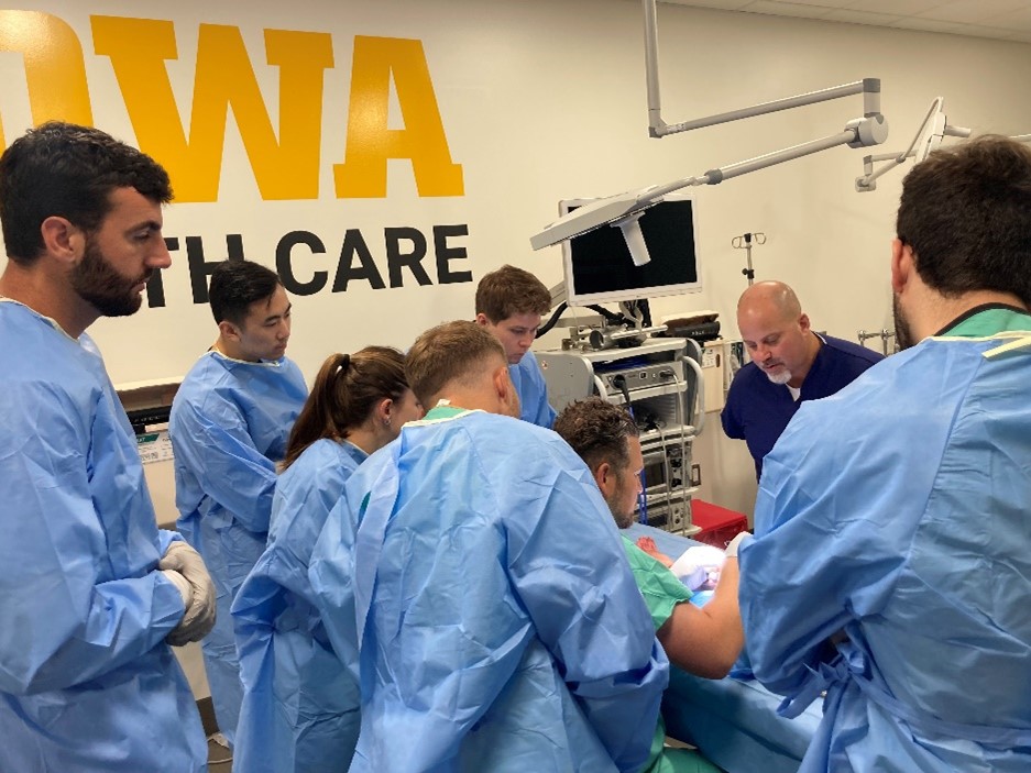 Orthopedic Surgery Residents observing a surgery